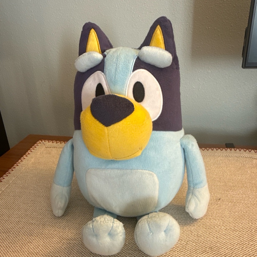 Bluey Plush Talking Stuffed Animal Toy 12" Says 3 Phrases & Plays Theme Song